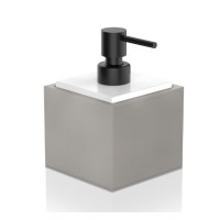 app.product-showproduct-thumb