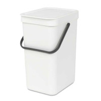 app.product-showproduct-thumb