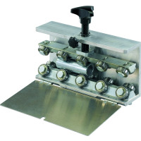 app.product-showproduct-thumb