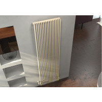 app.product-showproduct-thumb